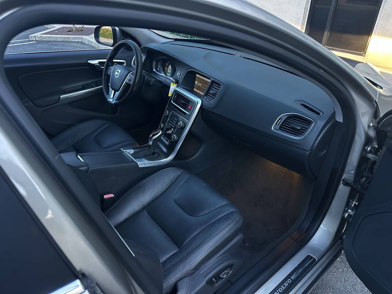Used 2014 Volvo S60 T5 AWD/4WD image 19