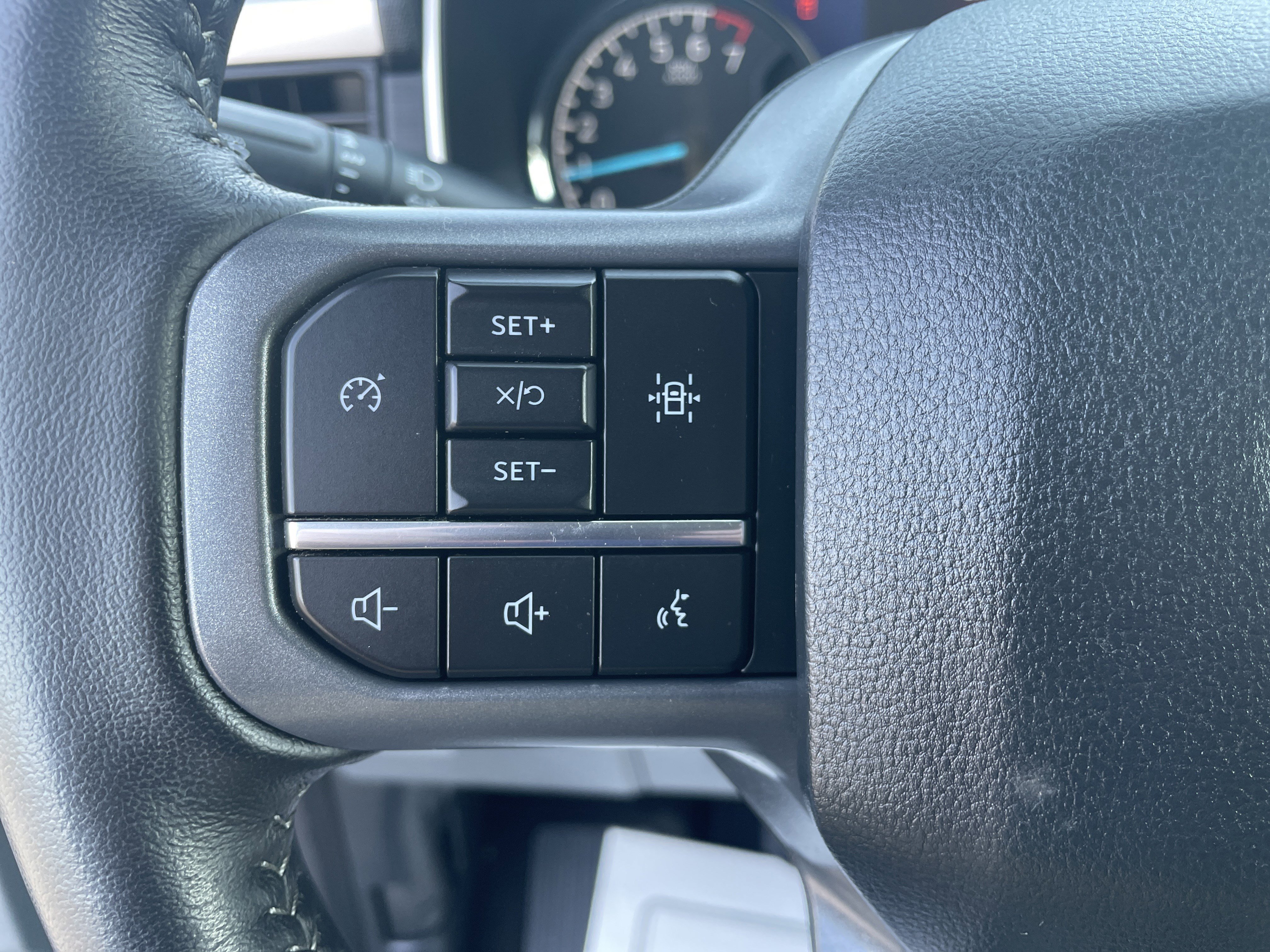 Used 2022 Ford F150 XLT w/ Equipment Group 302A High image 16