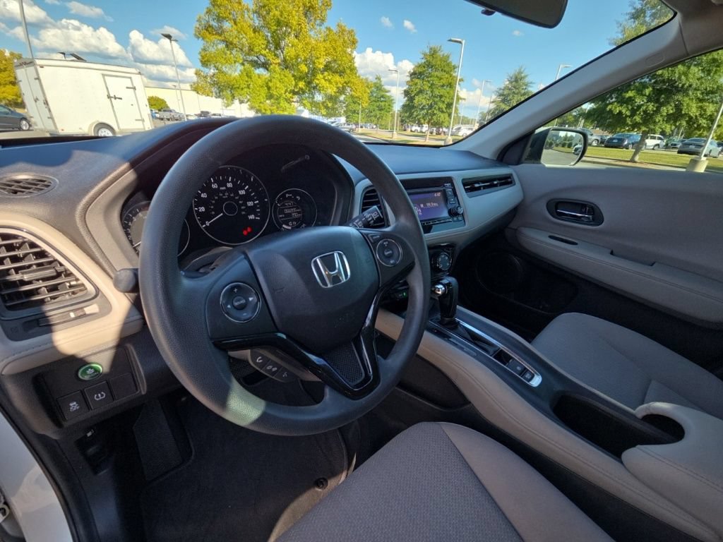 Used 2018 Honda HR-V LX image 23