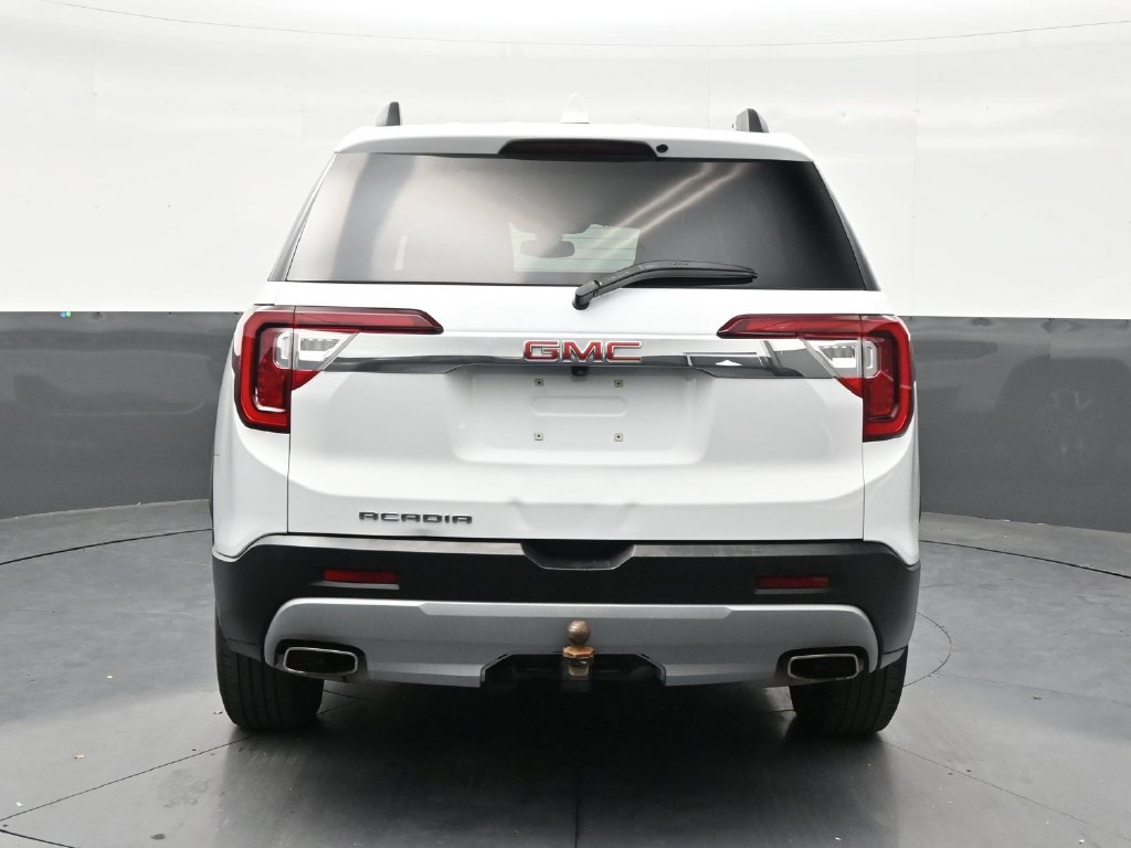 Used 2023 GMC Acadia SLT w/ Technology Package FWD image 4