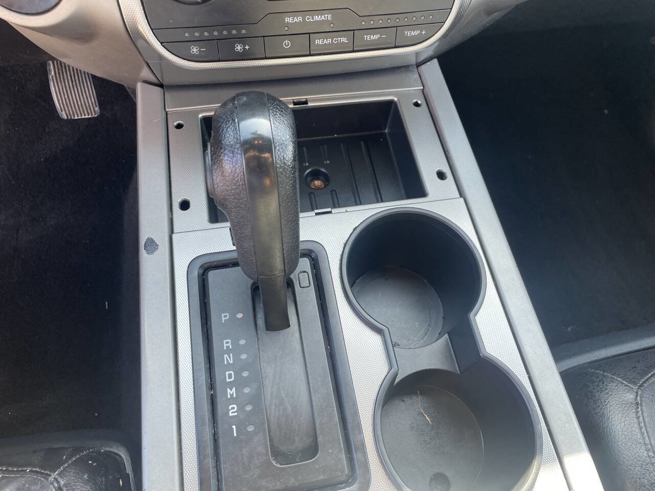 Used 2015 Ford Expedition XLT w/ Equipment Group 201A AWD/4WD image 13