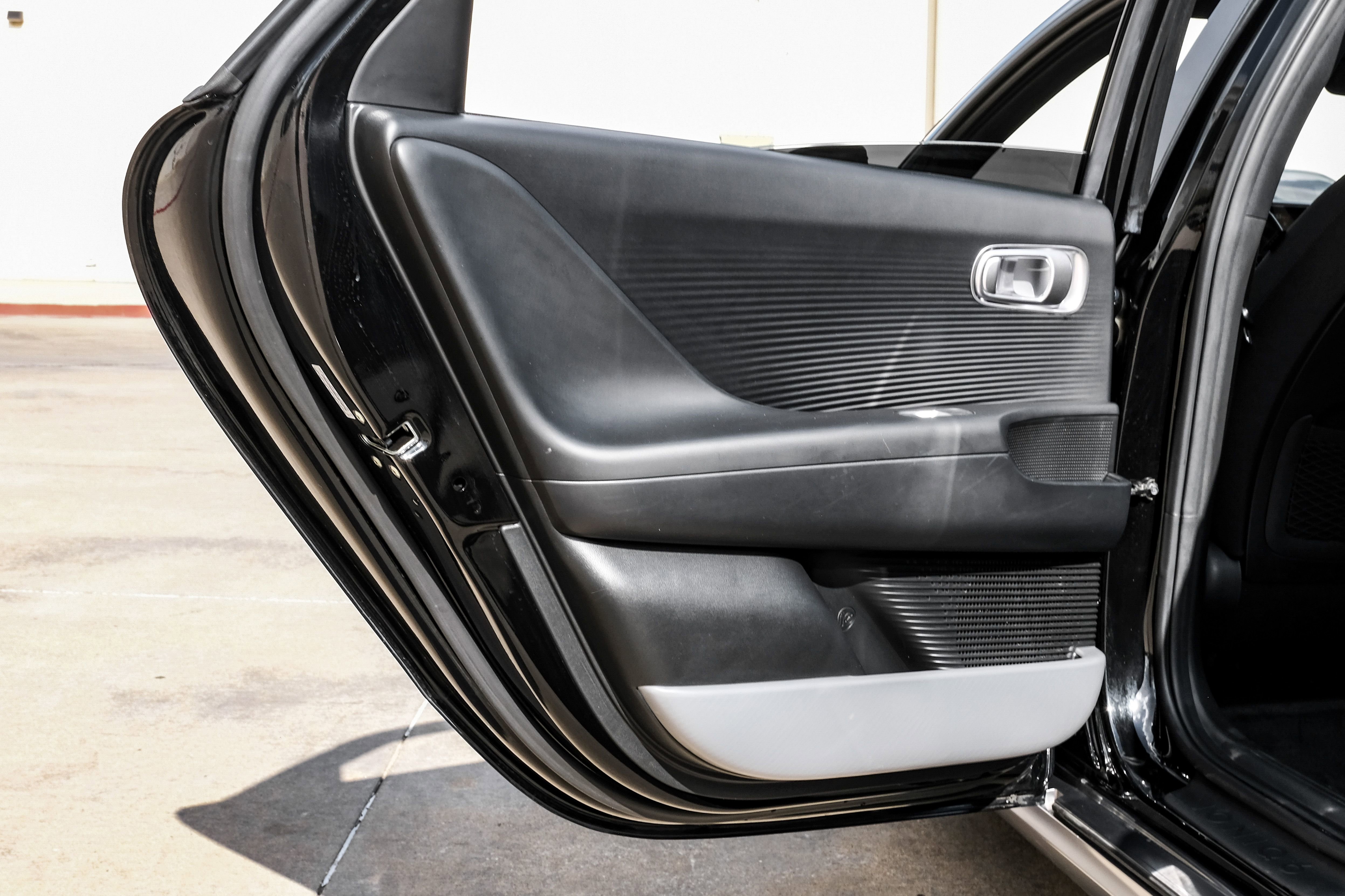 Used 2024 Hyundai Ioniq 6 SE RWD image 43