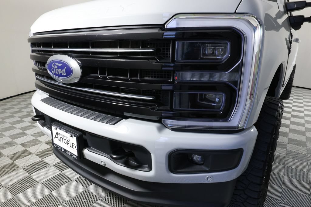 Used 2025 Ford F250 Platinum AWD/4WD image 42