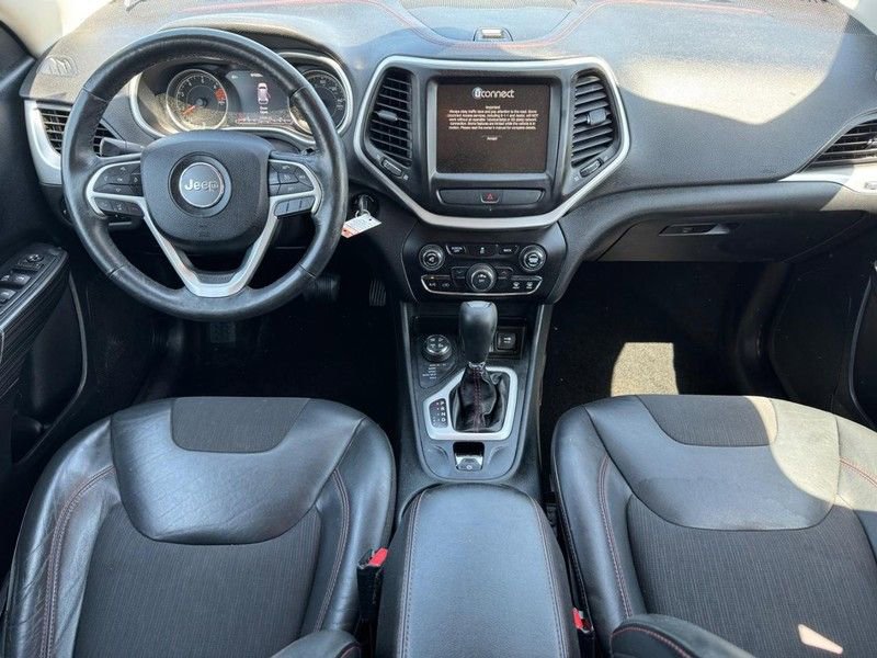 Used 2016 Jeep Cherokee Trailhawk w/ Cold Weather Group AWD/4WD image 12