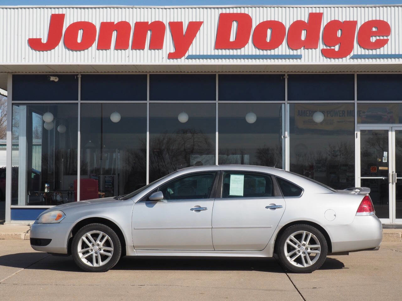 Used 2013 Chevrolet Impala LTZ image 2