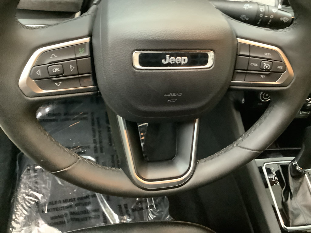 Used 2024 Jeep Compass Latitude AWD/4WD image 15