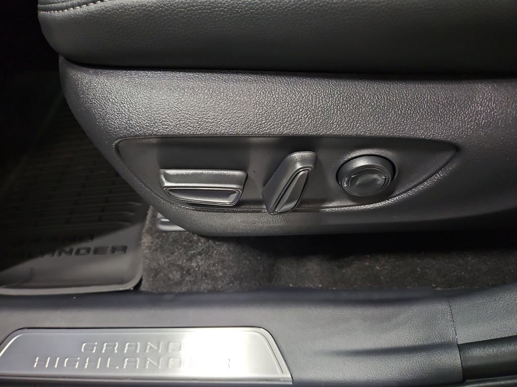 New 2026 Toyota Grand Highlander AWD Hybrid image 35