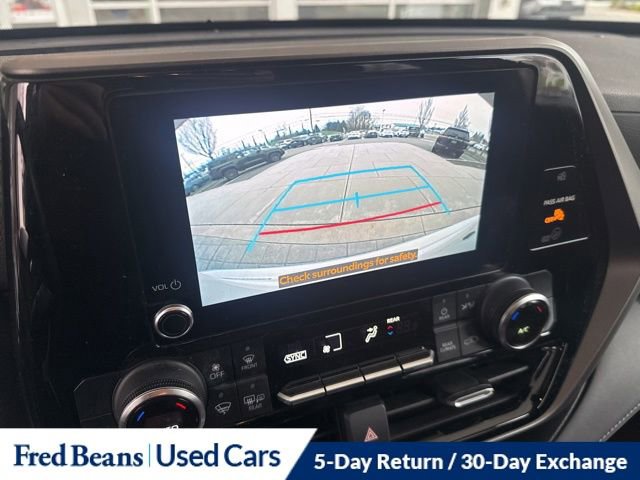 Used 2023 Toyota Highlander LE image 27
