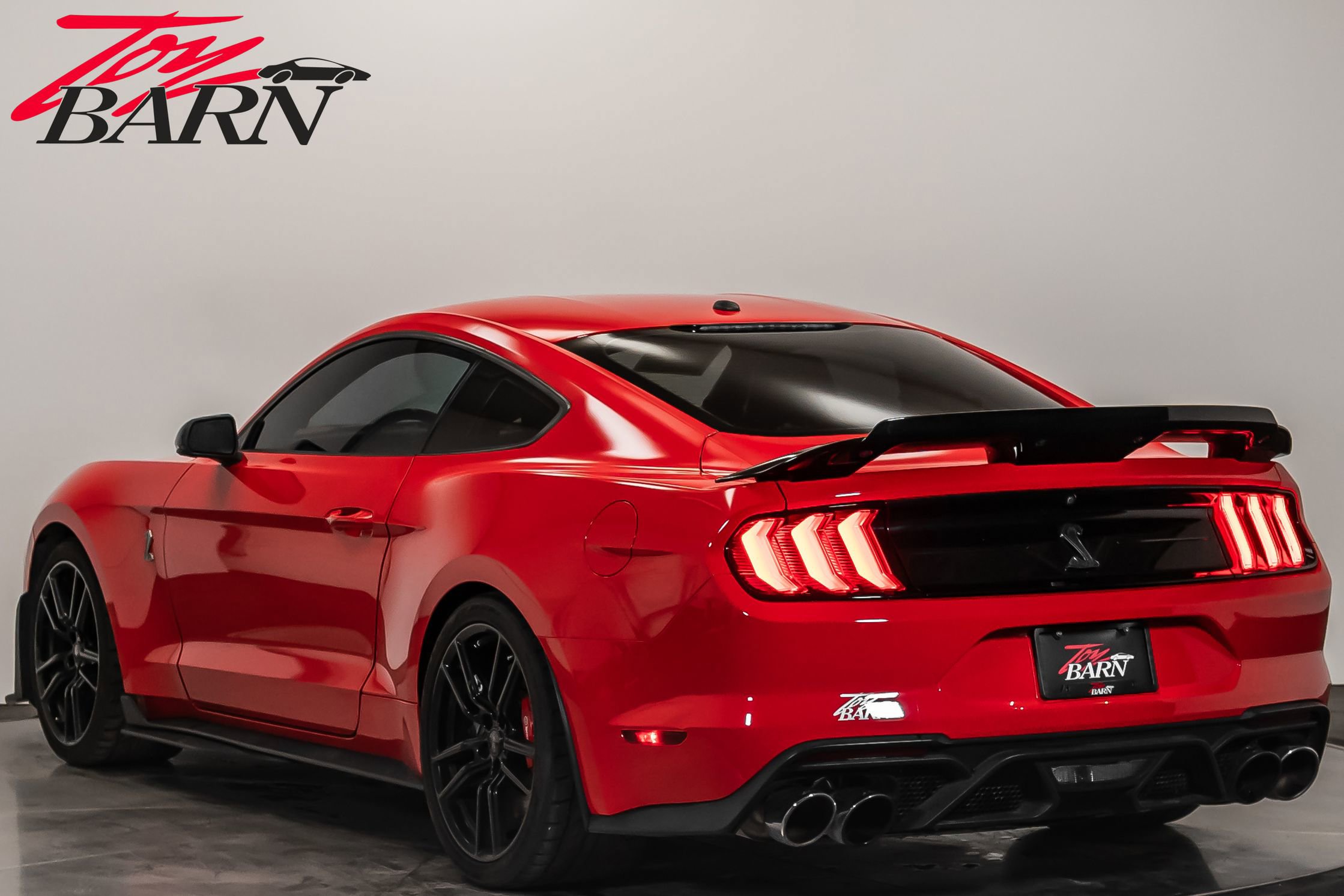 Used 2020 Ford Mustang Shelby GT500 w/ Technology Package video 3