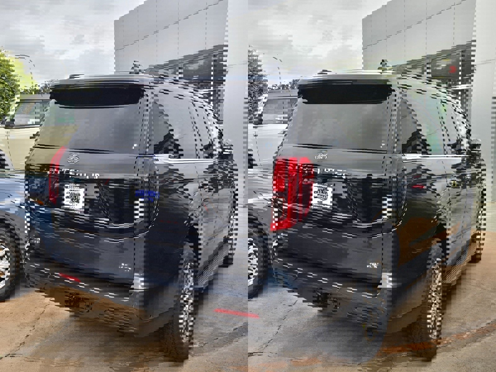 New 2025 Ford Expedition Max Active image 4