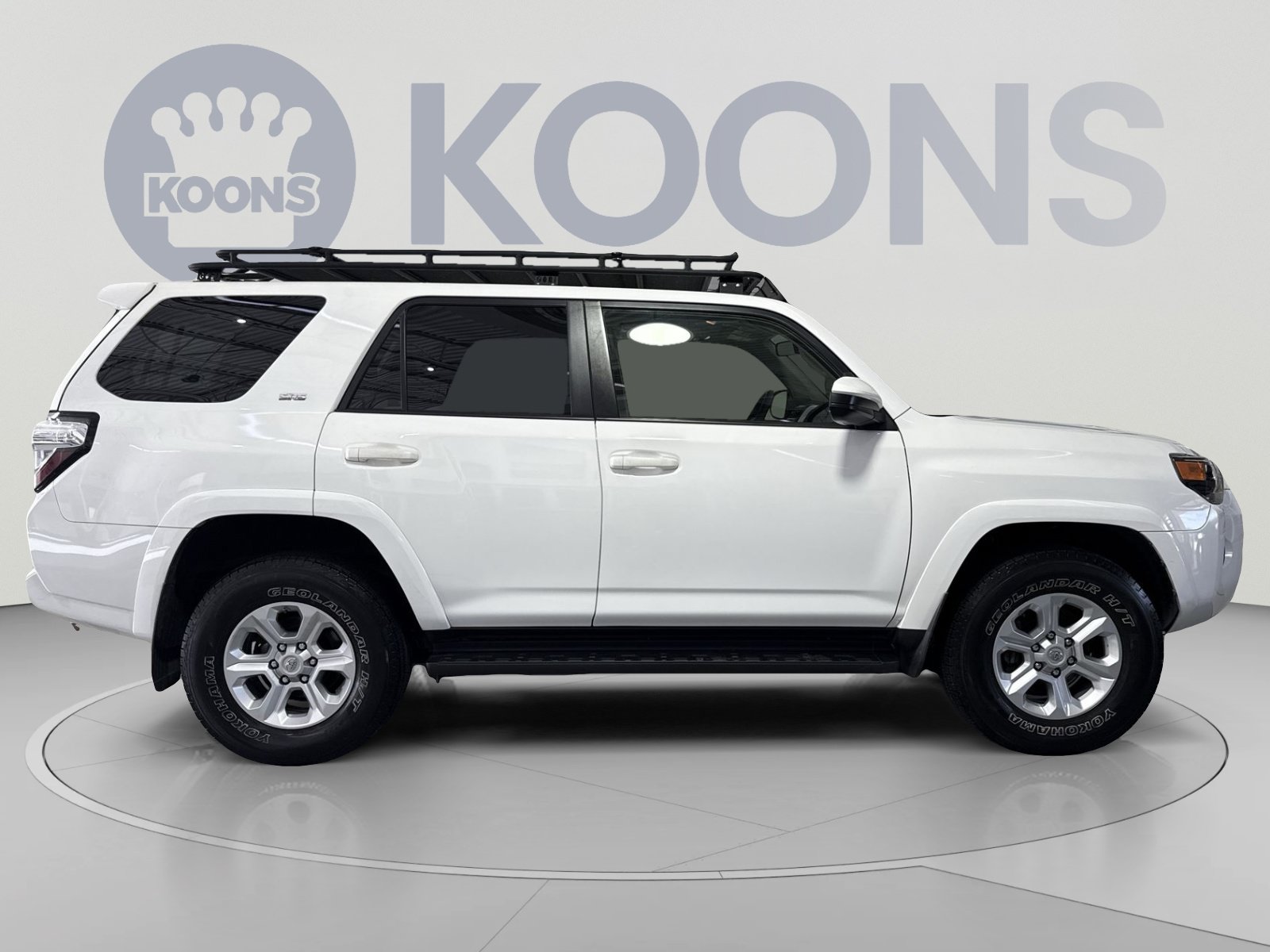Used 2019 Toyota 4Runner SR5 AWD/4WD image 12