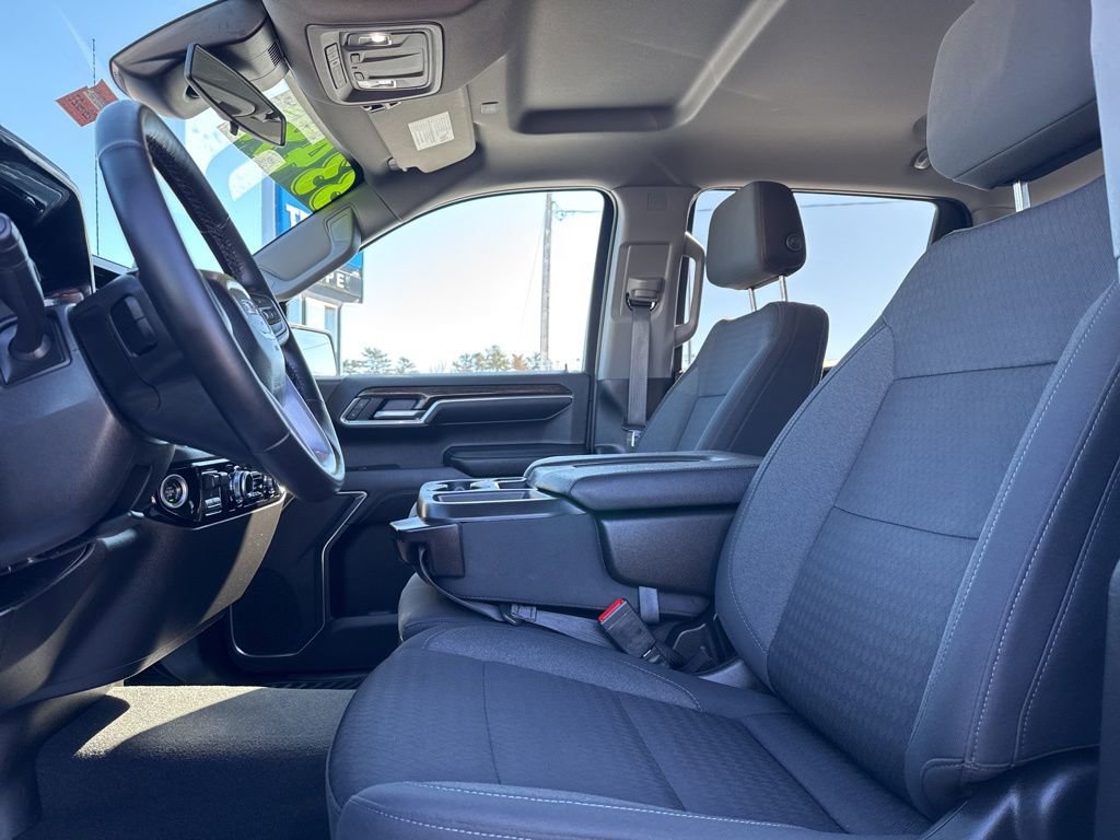 Used 2023 GMC Sierra 1500 SLE w/ Snow Plow Prep Package image 17