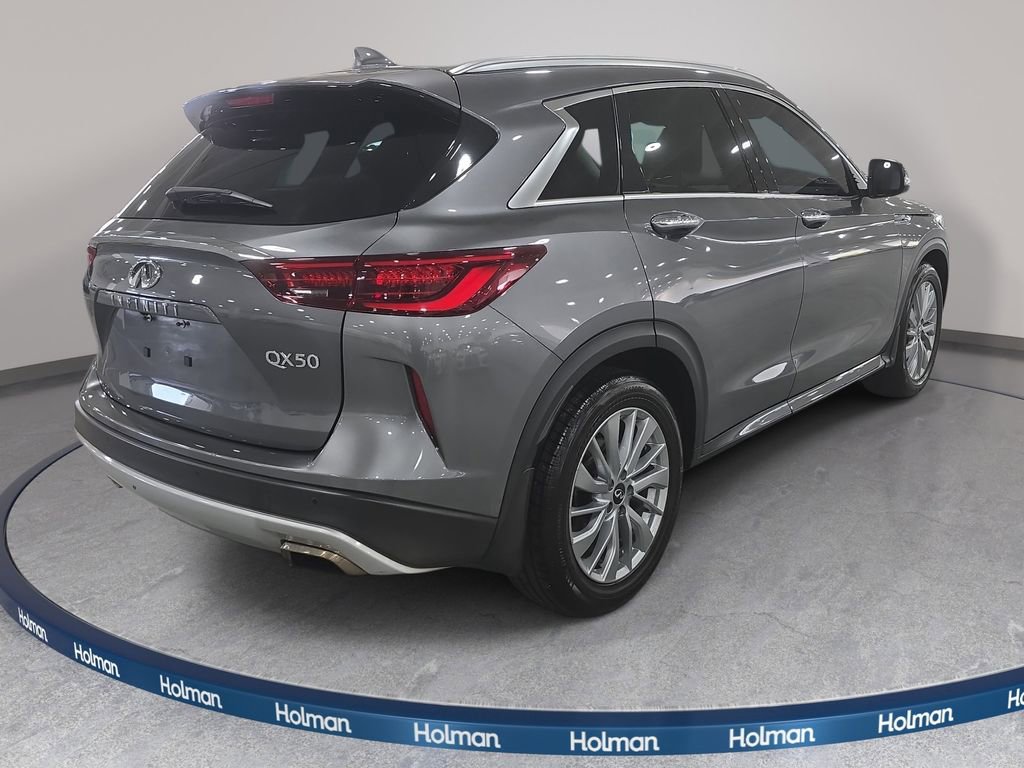 Used 2023 INFINITI QX50 Luxe FWD image 6