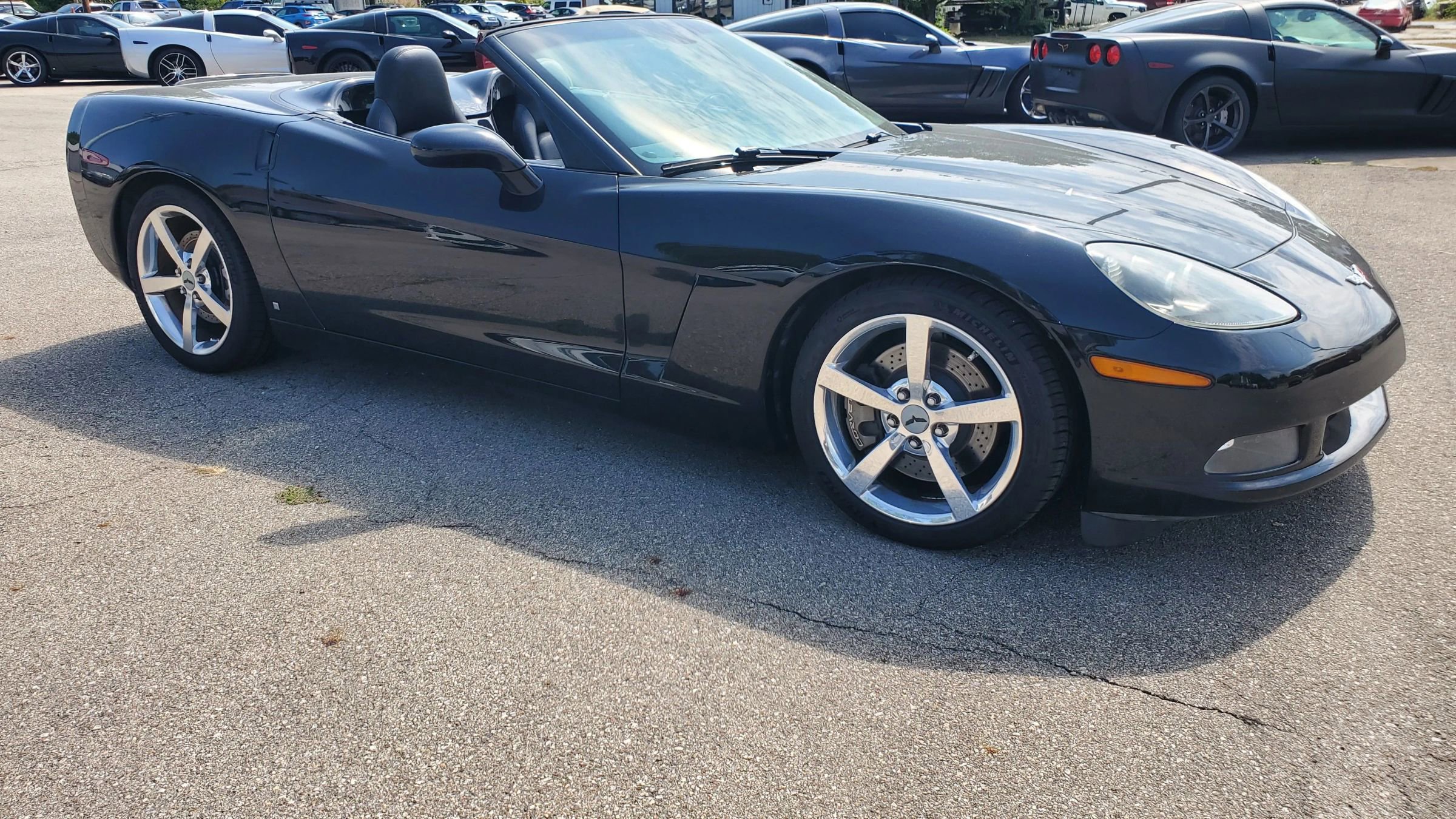 Used 2008 Chevrolet Corvette Convertible w/ Preferred Equipment Group image 2