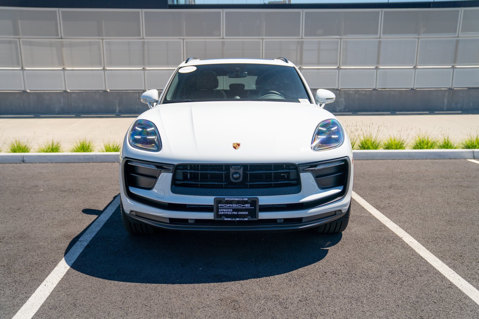 Certified 2026 Porsche Macan AWD/4WD image 6