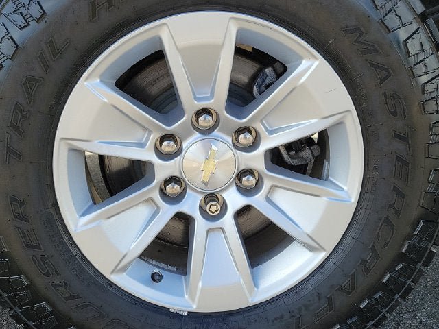 Used 2019 Chevrolet Silverado 1500 LT w/ All-Star Edition AWD/4WD image 33