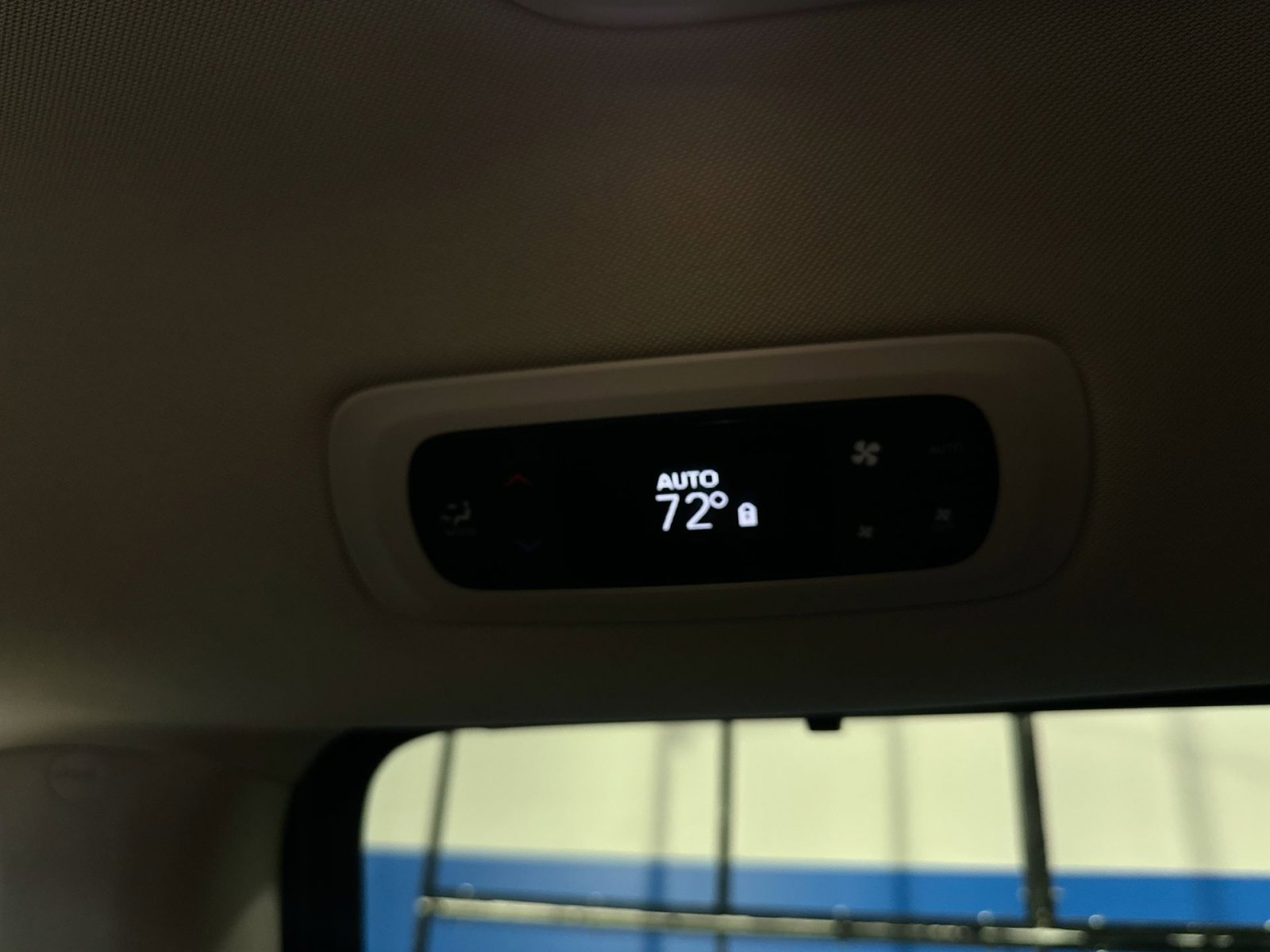 Used 2021 Chrysler Pacifica Touring-L image 29