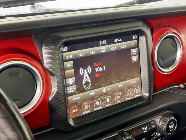 Used 2023 Jeep Wrangler Unlimited Rubicon w/ Cold Weather Group image 15