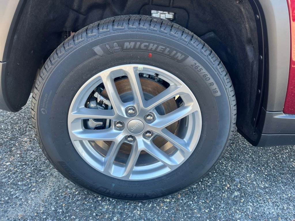 New 2025 Jeep Grand Cherokee L Laredo w/ Luxury Tech Group I image 26