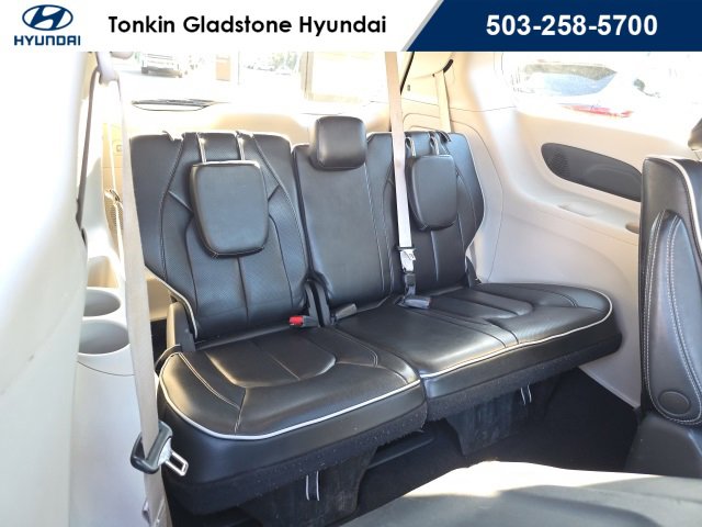 Used 2023 Chrysler Pacifica Limited image 26