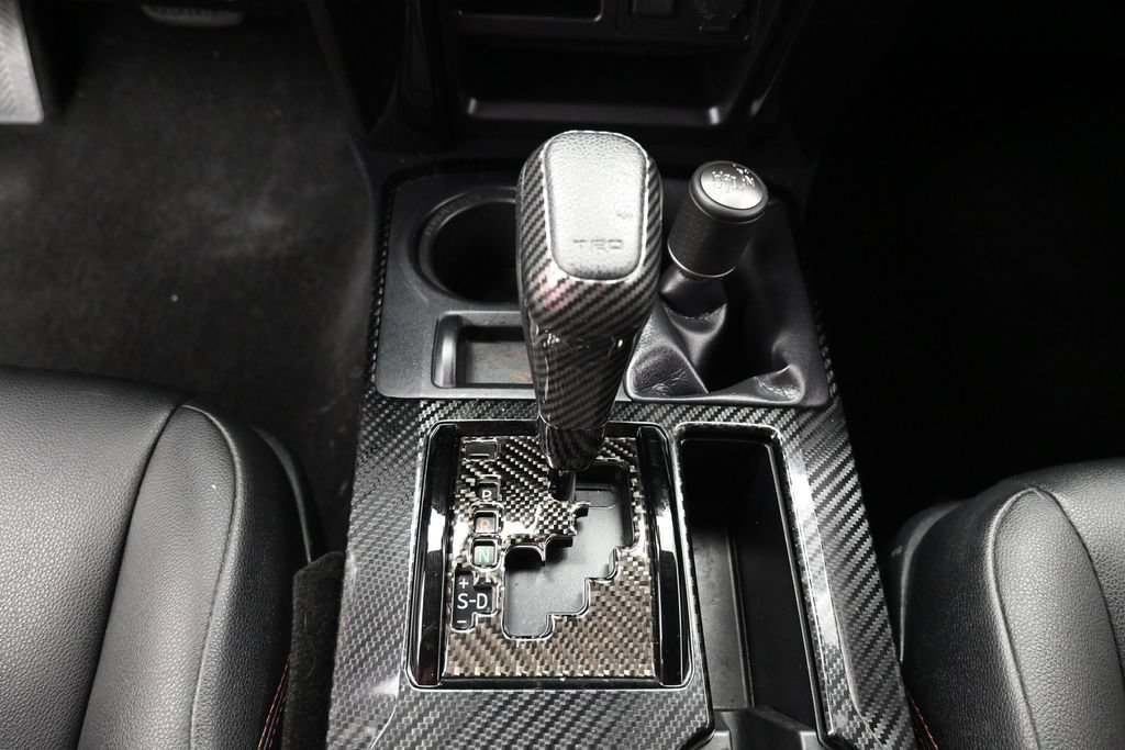 Used 2022 Toyota 4Runner TRD Off-Road Premium AWD/4WD image 26
