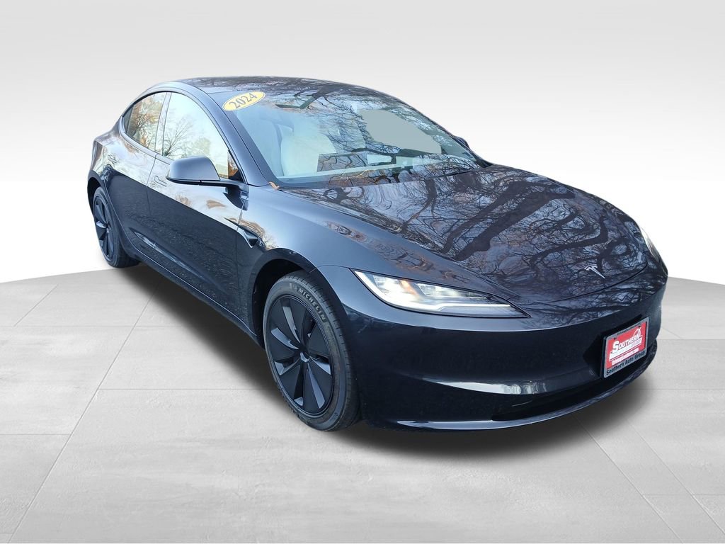 Used 2024 Tesla Model 3 Standard Range image 15