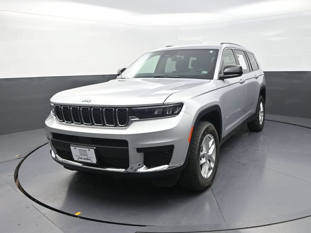 Used 2025 Jeep Grand Cherokee L Laredo AWD/4WD image 5