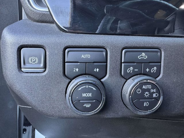 Used 2023 Chevrolet Silverado 1500 RST w/ Convenience Package II AWD/4WD image 24