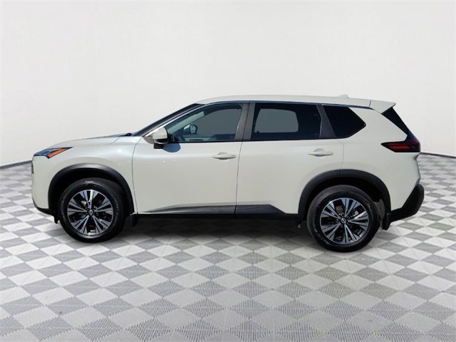Used 2023 Nissan Rogue SV image 4