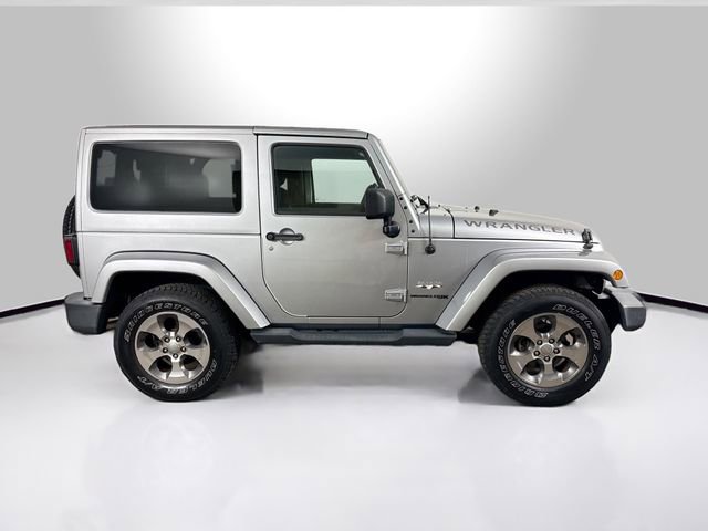 Used 2018 Jeep Wrangler Sahara w/ Connectivity Group AWD/4WD image 4