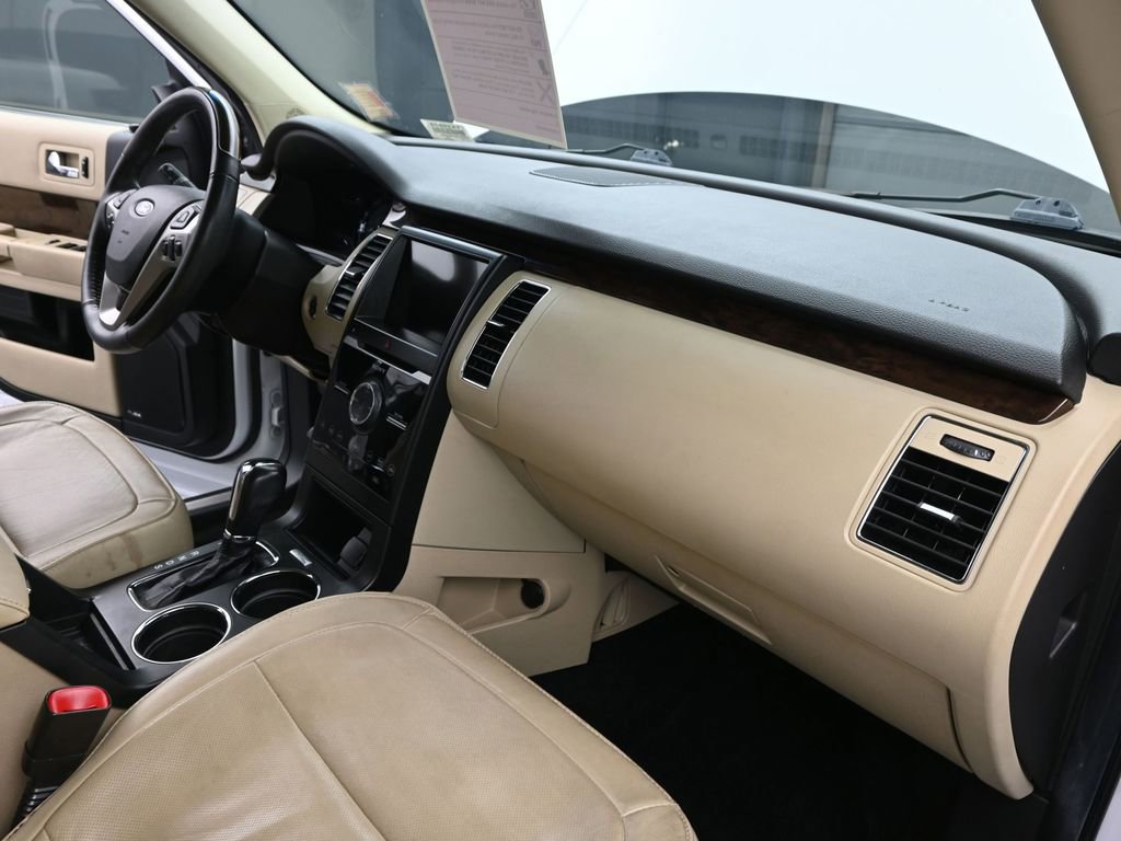 Used 2019 Ford Flex Limited FWD image 21