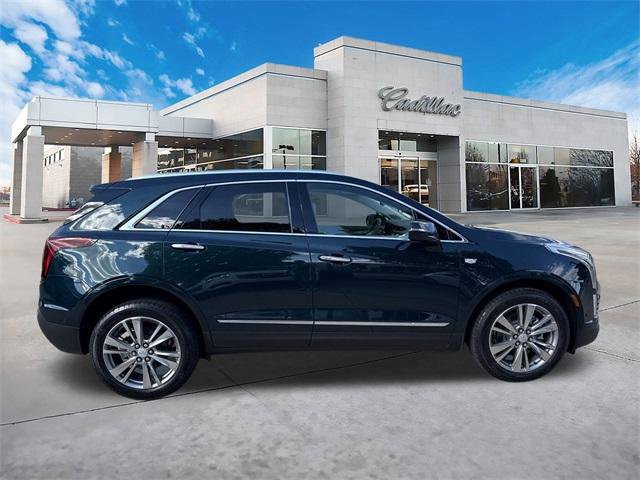 New 2025 Cadillac XT5 Premium Luxury image 2