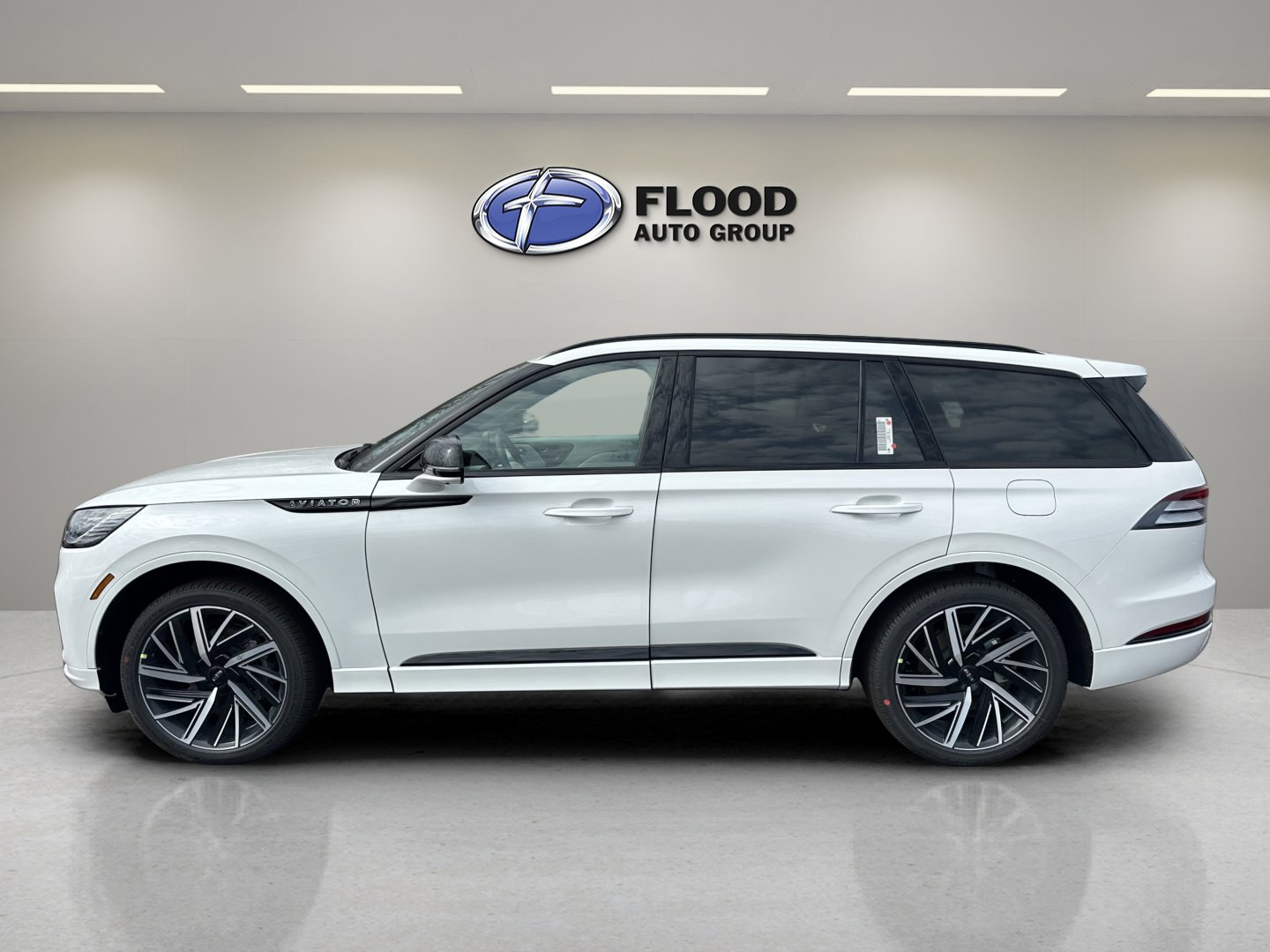 New 2026 Lincoln Aviator Black Label w/ Jet Appearance Package AWD/4WD image 5