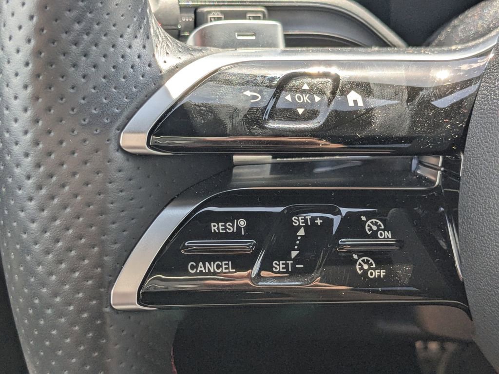 Used 2025 Mercedes-Benz GLA 250 4MATIC image 10