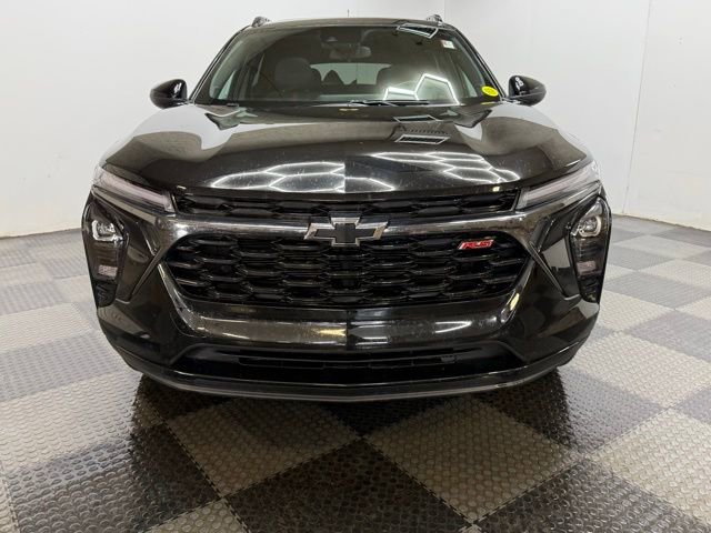 Certified 2025 Chevrolet Trax RS w/ Sunroof Package image 4