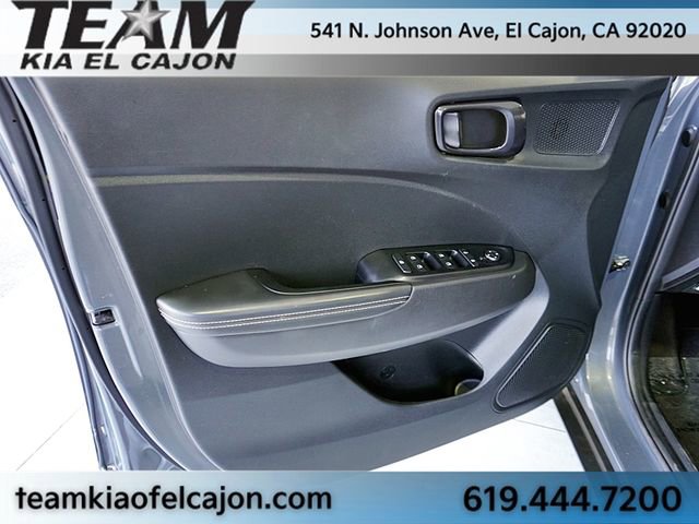 Used 2024 Hyundai Venue Limited image 22