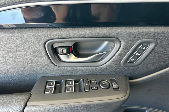 Certified 2026 Honda Pilot EX-L image 12