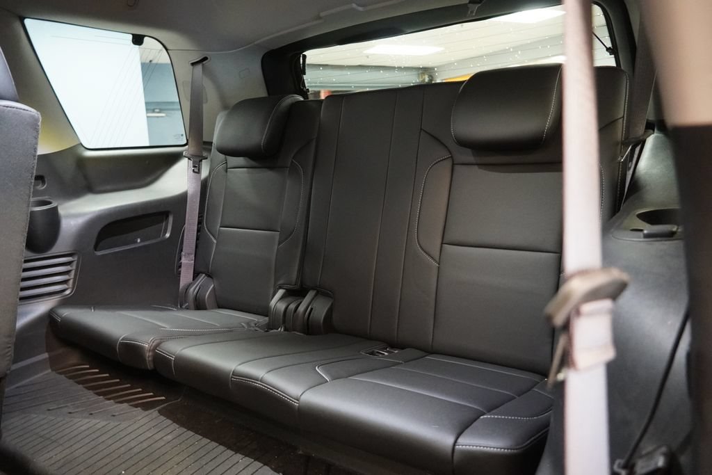 Used 2017 Chevrolet Tahoe LT w/ Luxury Package AWD/4WD image 32