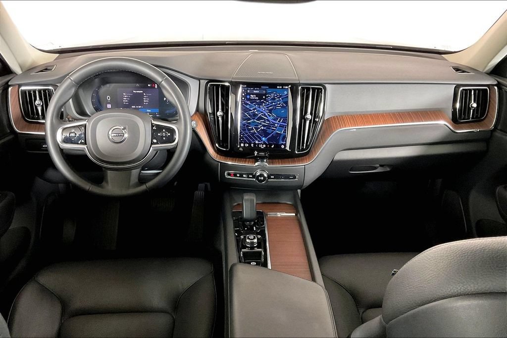 Used 2023 Volvo XC60 T8 Plus AWD/4WD image 15