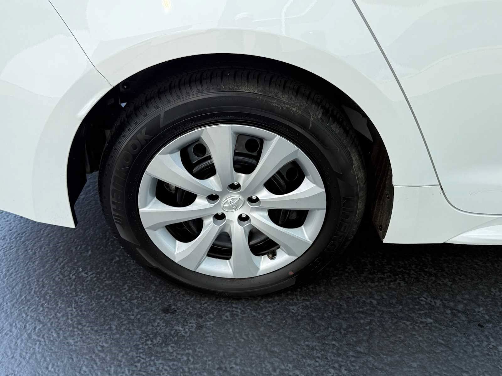 Certified 2024 Toyota Corolla LE FWD image 8
