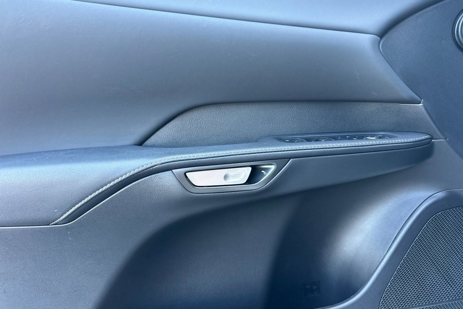 Certified 2025 Lexus RX 350h w/ Convenience Package image 12