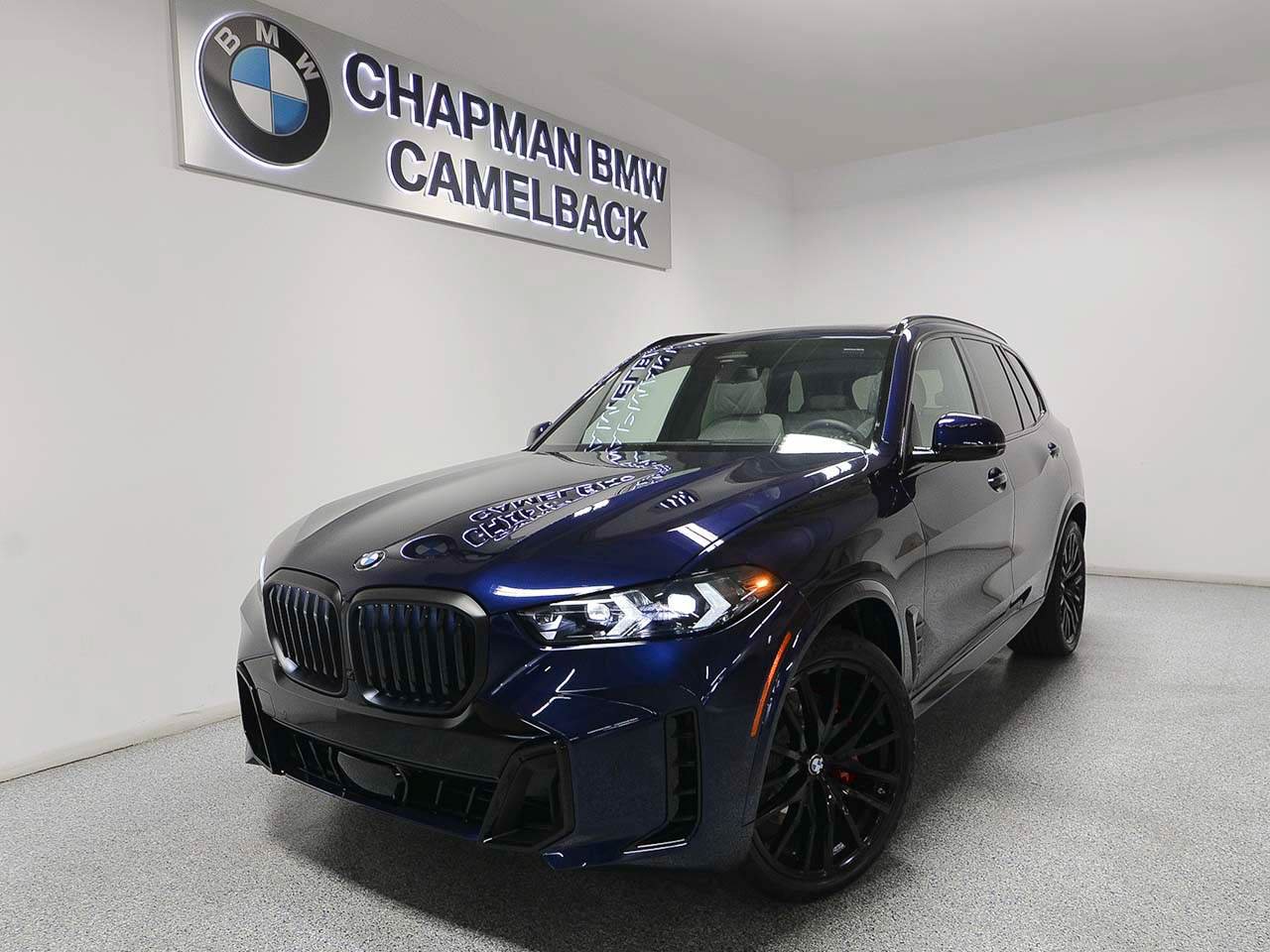 Used 2026 BMW X5 xDrive40i w/ M Sport Package AWD/4WD image 1