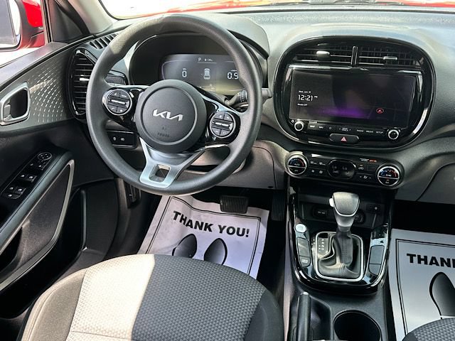 Used 2023 Kia Soul S FWD image 18