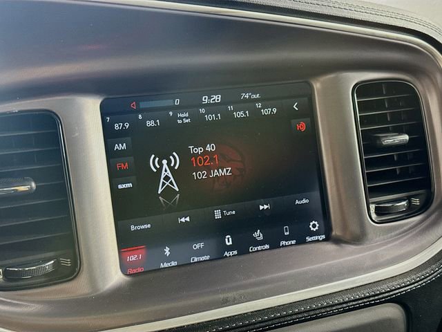 Used 2019 Dodge Charger SXT image 33