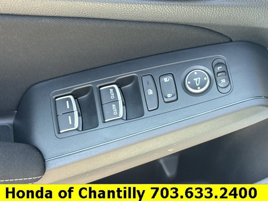 Used 2023 Honda Civic LX image 17