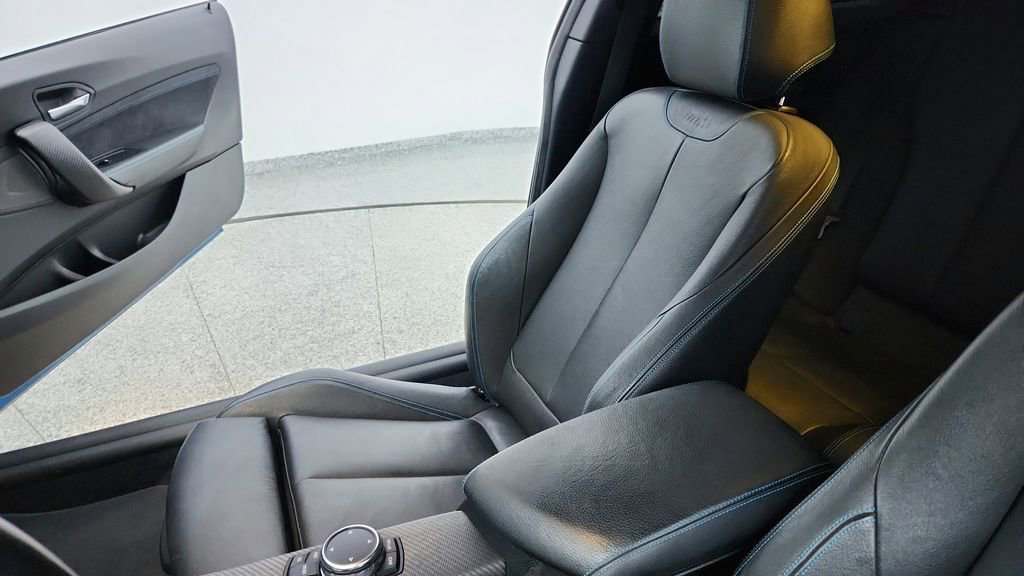 Used 2016 BMW M2 image 20