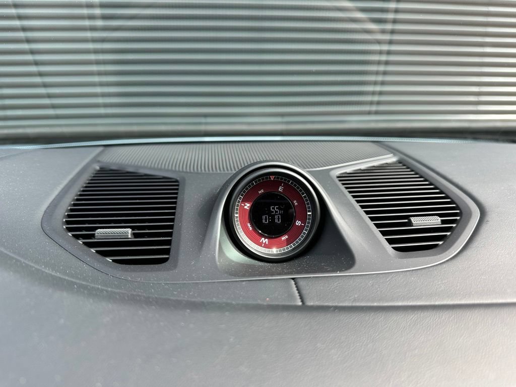 Certified 2026 Porsche Cayenne E-Hybrid Coupe AWD/4WD image 30