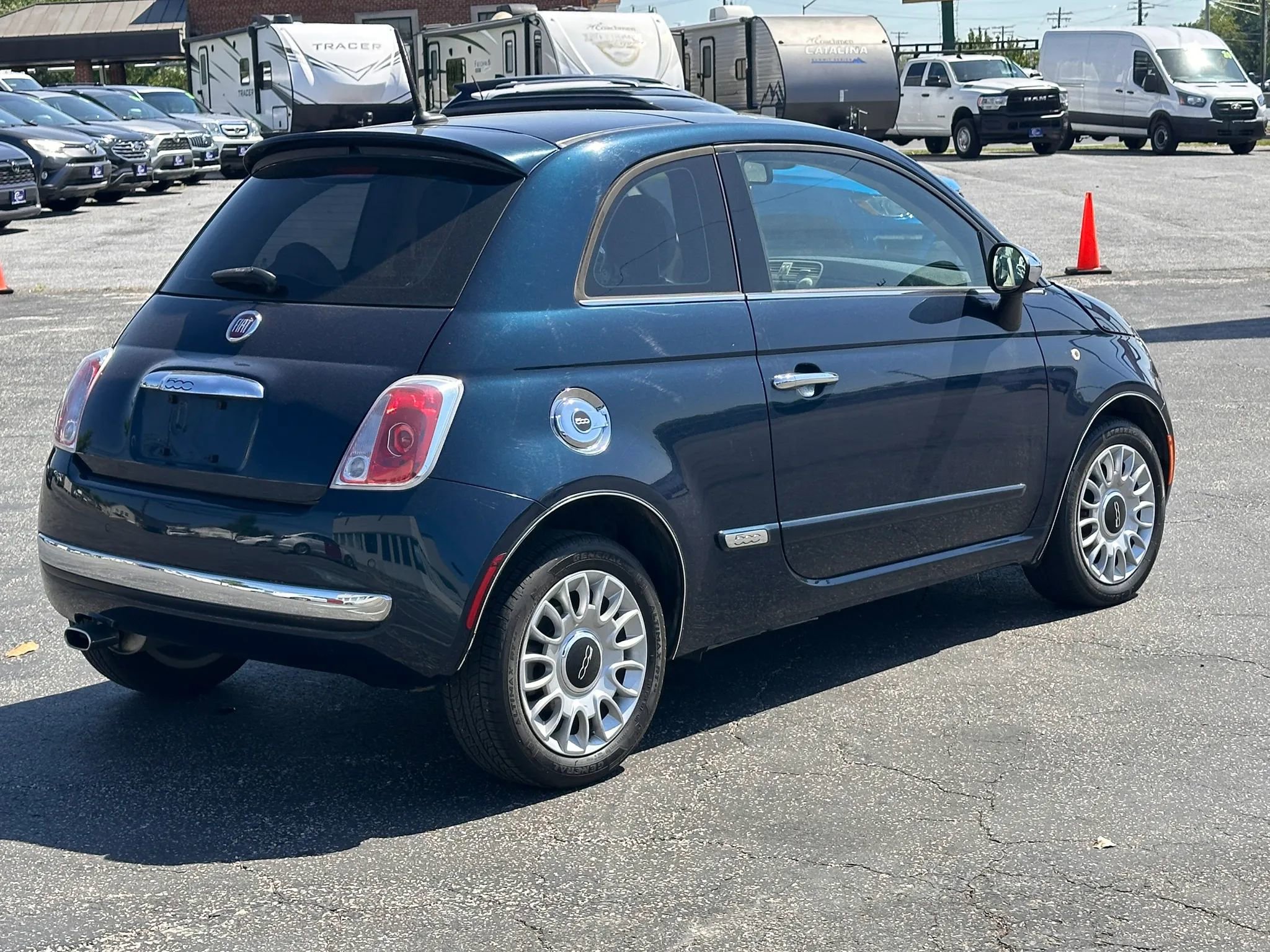 Used 2015 FIAT 500 Lounge w/ Luxury Leather Package FWD image 5