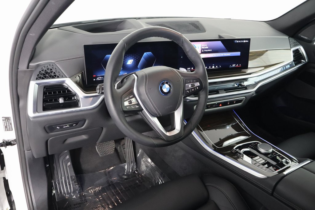 Used 2026 BMW X5 xDrive50e w/ Premium Package AWD/4WD image 7