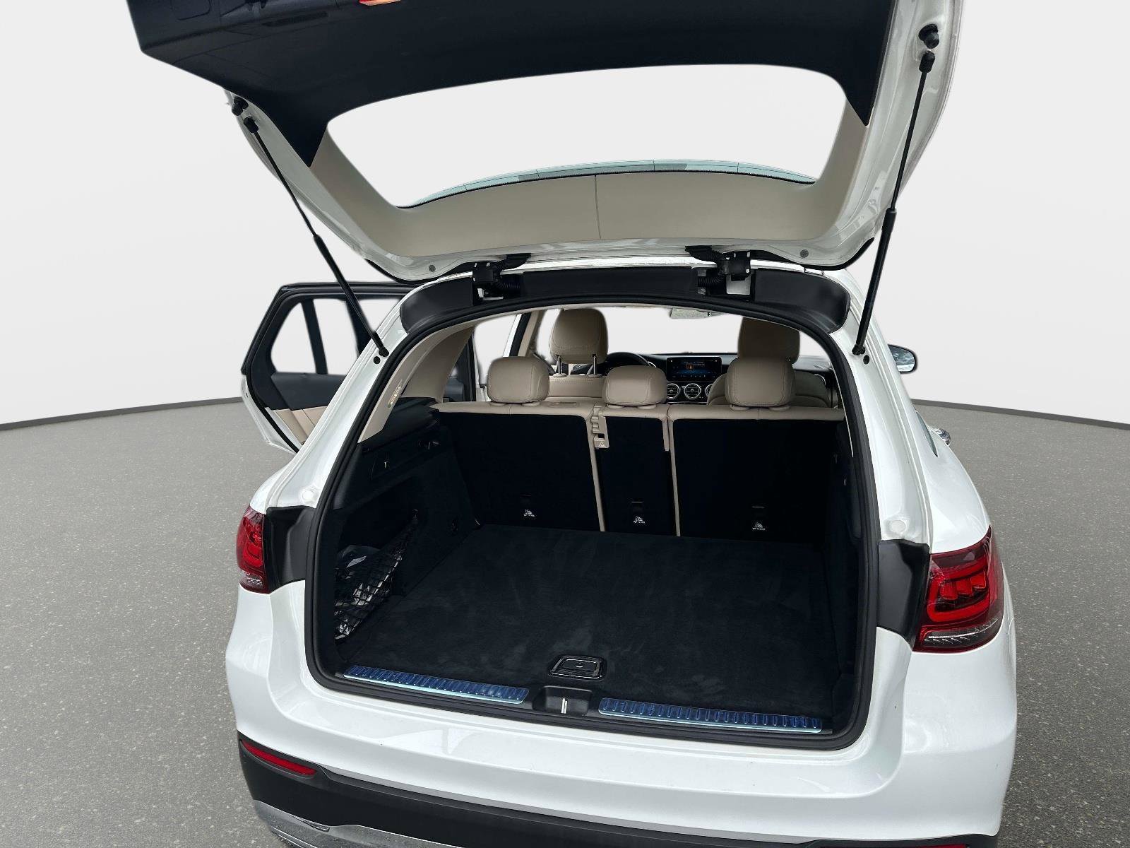 Used 2022 Mercedes-Benz GLC 300 image 12